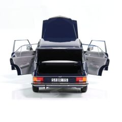 1:18 Norev 1970 Mercedes Benz 200 W115 Limousine - Midnight Blue