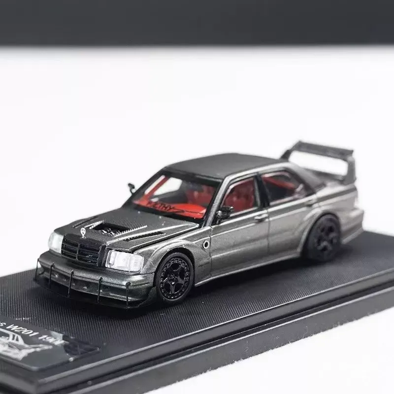 1:64 Rhino Model  W201 Mercedes 190E
