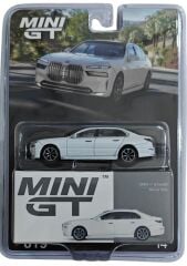Mini GT 1/64 BMW i7 xDrive60 Mineral White - Blister Paket
