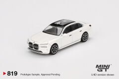 Mini GT 1/64 BMW i7 xDrive60 Mineral White - Blister Paket