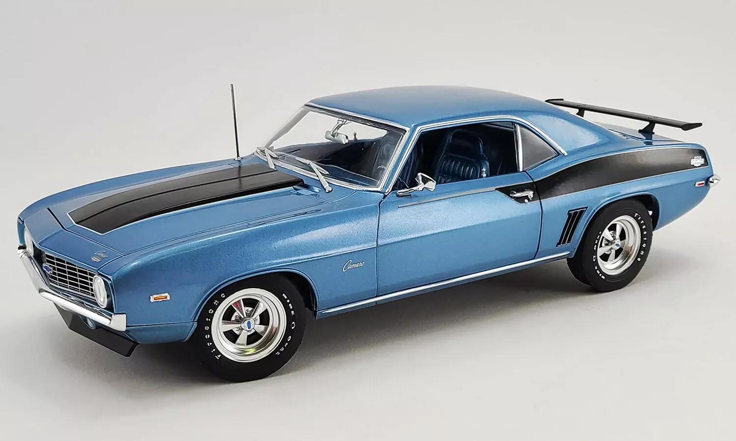 1:18 ACME 1969 Chevrolet Copo Camaro