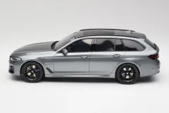 1:18 GT SPIRIT BMW 5 SERİSİ 530e xDRIVE M-SPORT (G31) TOURING SW GT485