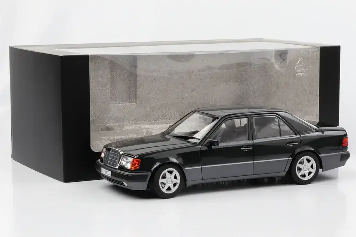 1:18 Norev Mercedes-Benz W124 500 E 5.0 blue-black metallic Dealer 500 limited