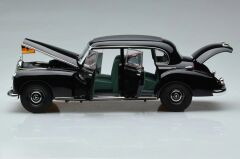 1:18 Norev 1955 Mercedes Benz 300 W186 Konrad Adenauer 183707