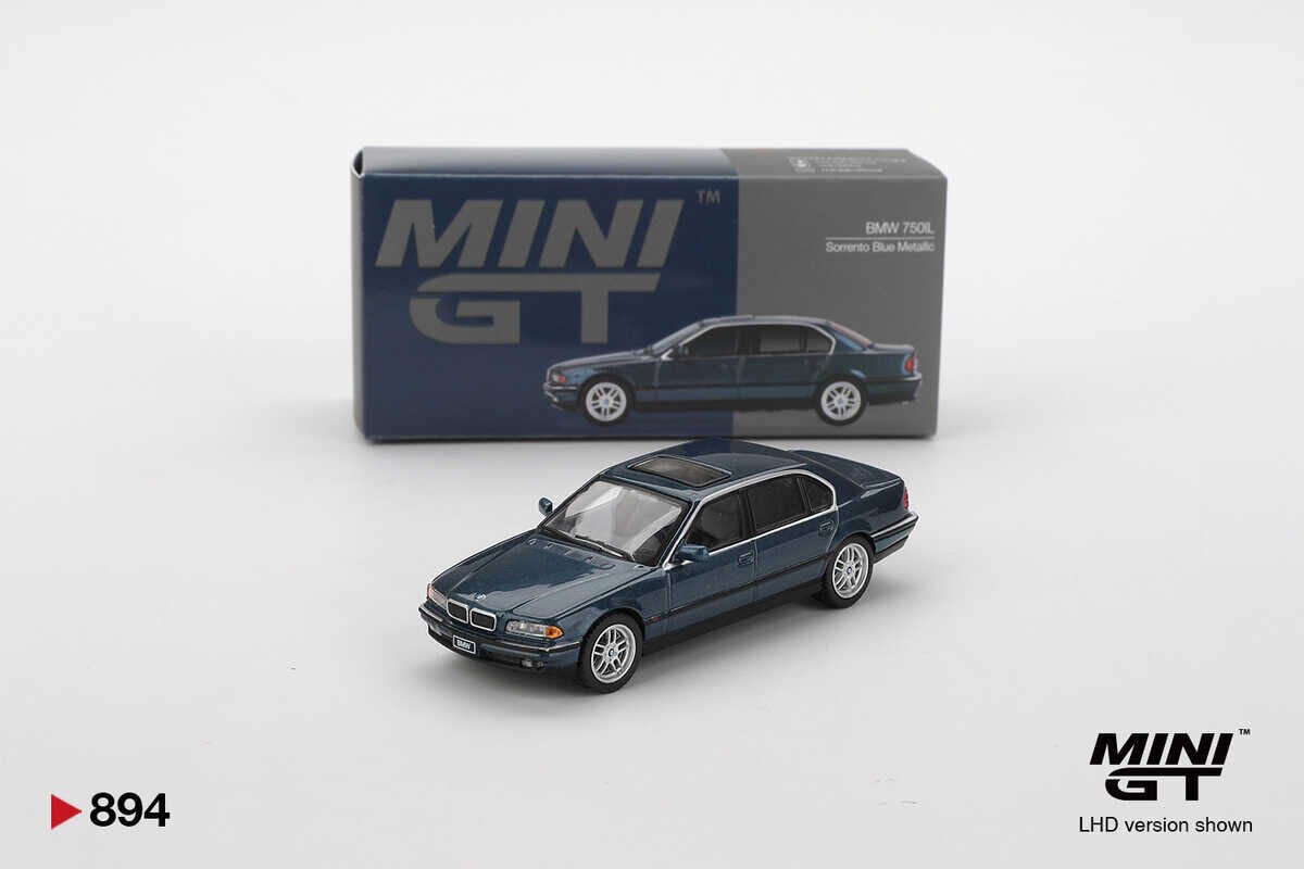 Mini GT 1/64 BMW 750IL Sorrento BlueMetallic MGT00894
